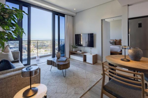 26th Floor Exclusive Sky Suite Overlooking the Ocean